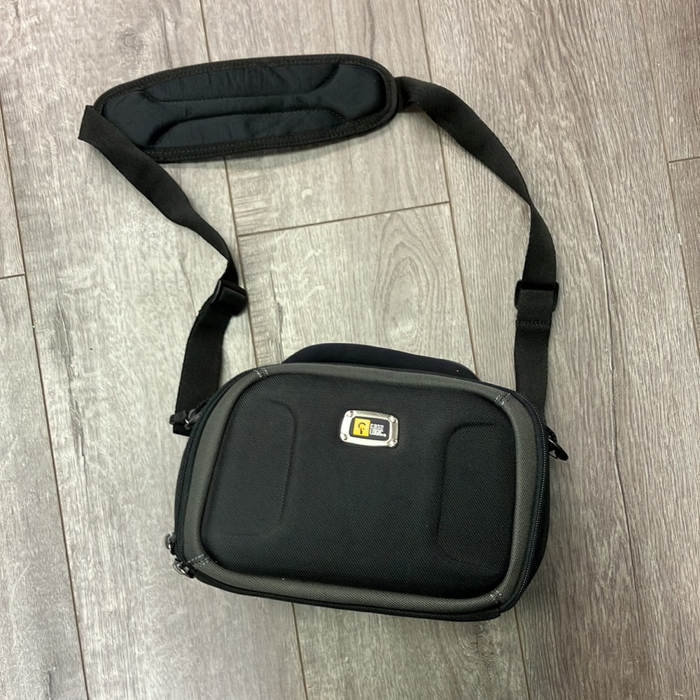 Case Logic Compact Systems Camera Case - Picture 2 of 7
